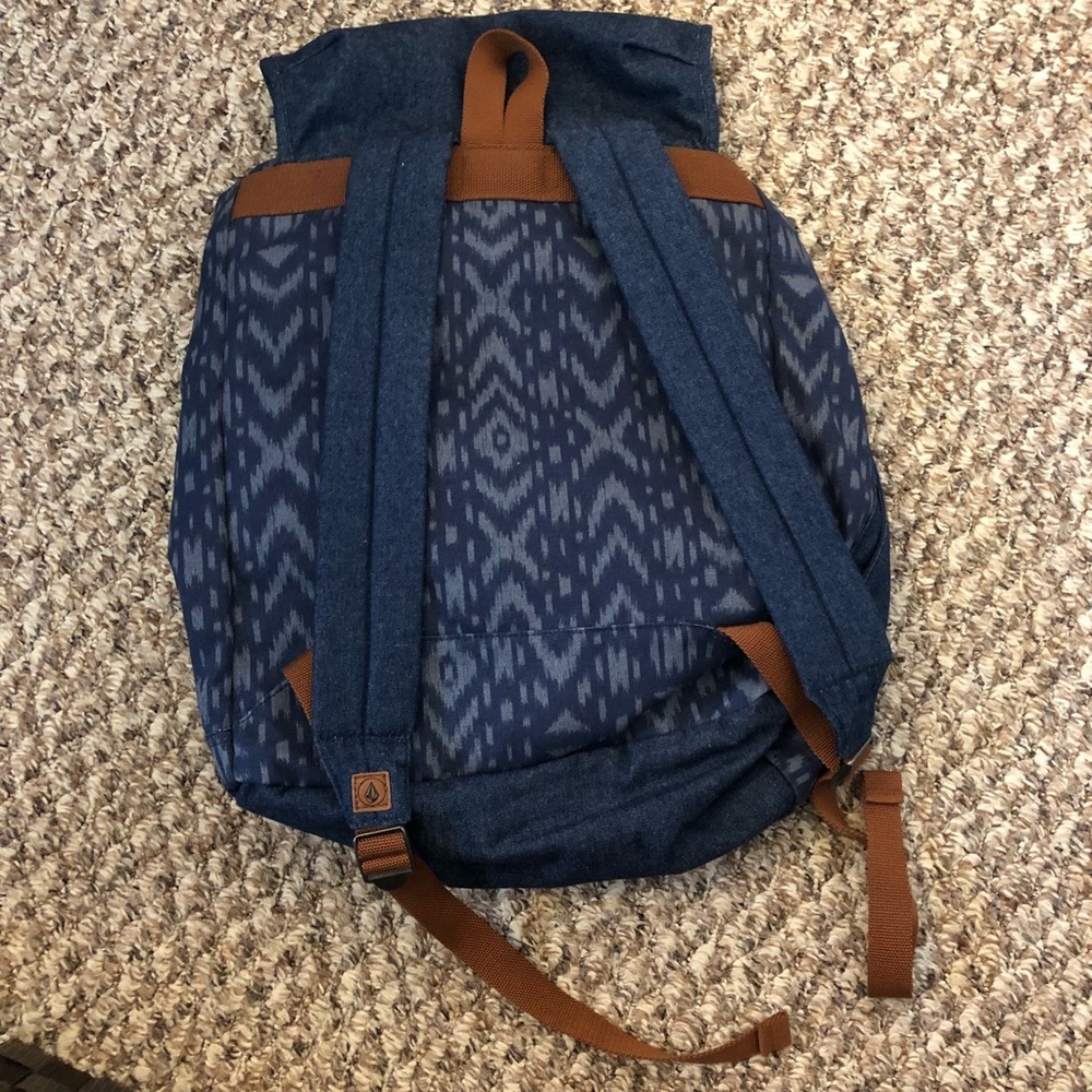 Nwot Volcom Wayward Canvas Backpack - image 2
